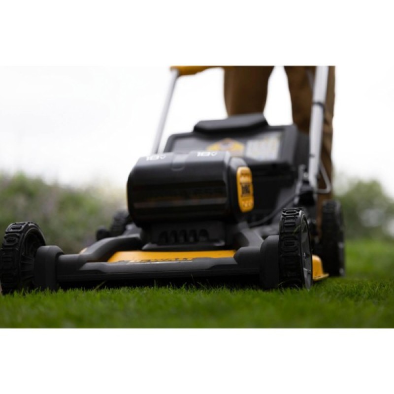 Газонокосарка DeWALT самохідна, 2х18V, 53 см, (без АКБ та ЗП) (DCMWSP156N)