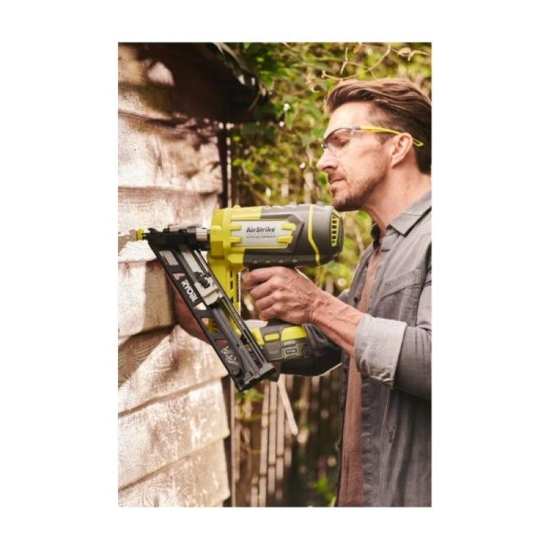 Цвяхозабивач Ryobi ONE+ R15GN18-0 18V, цвяхи 24-64мм, 3.1кг (без АКБ та ЗП) (5133005297)