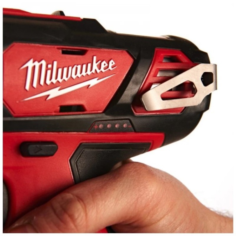 Шуруповерт Milwaukee M12 BDD-202C, 30 Нм (4933441915)