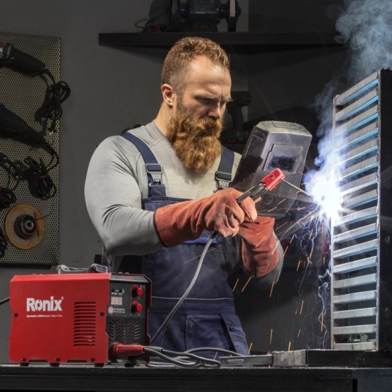 Зварювальний апарат Ronix 200А (RH-4604)