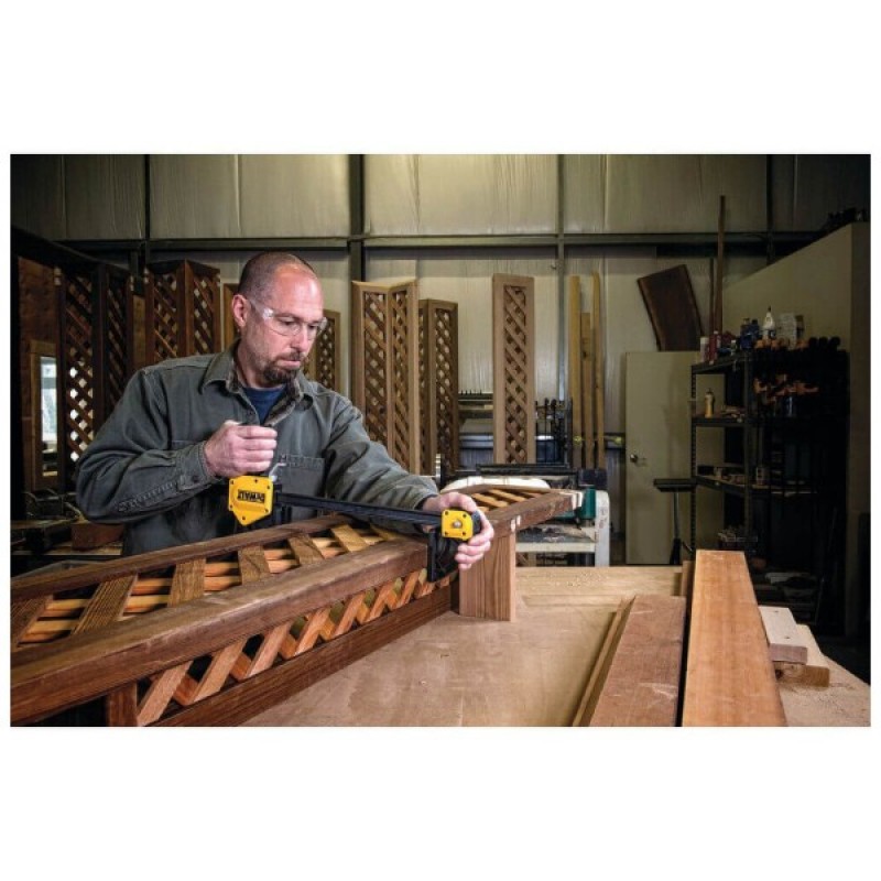 Струбцина DeWALT "XL" тригерна (швидкозатискна), 600 мм, тиск 270 кг. (DWHT0-83186)