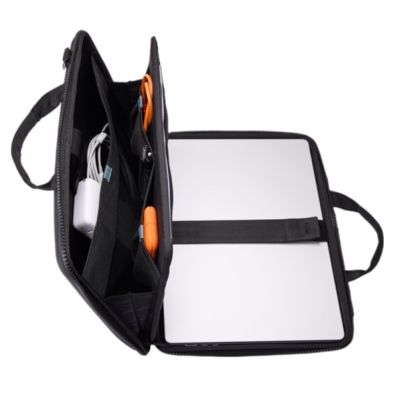 Сумка для ноутбука Thule 16" Gauntlet 5 MacBook Pro Attache TGAE-2557 Black (3205415)