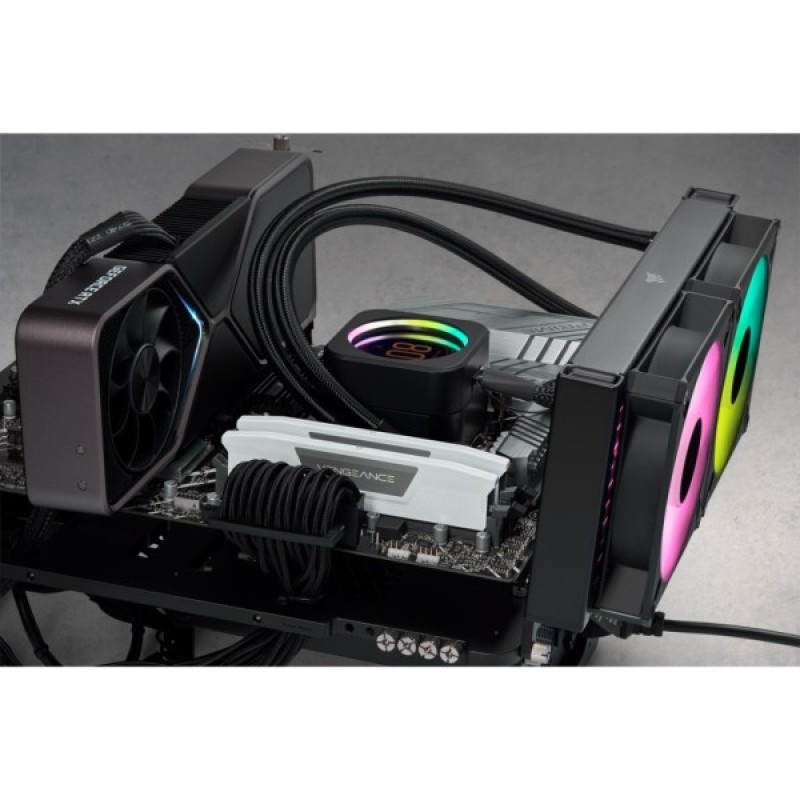 Модуль пам'яті для комп'ютера DDR5 32GB (2x16GB) 5600 MHz Vengeance White Corsair (CMK32GX5M2B5600C36W)